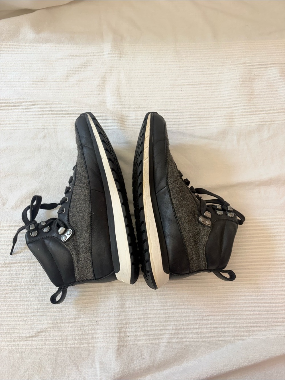 Roots Rideau Mid Sneaker - Picture 9 of 13